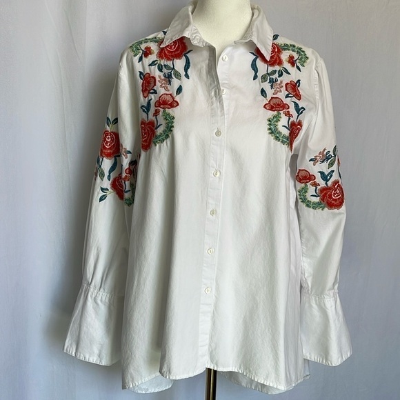 For The Republic Women’s Button Down Top Size S Embroidered Floral Design Hi Low - Picture 1 of 10